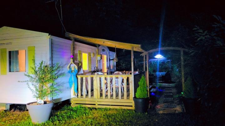 Camping Marvilla Parks -Parc Des Roches 91530 Saint-Chéron Zewnętrze zdjęcie